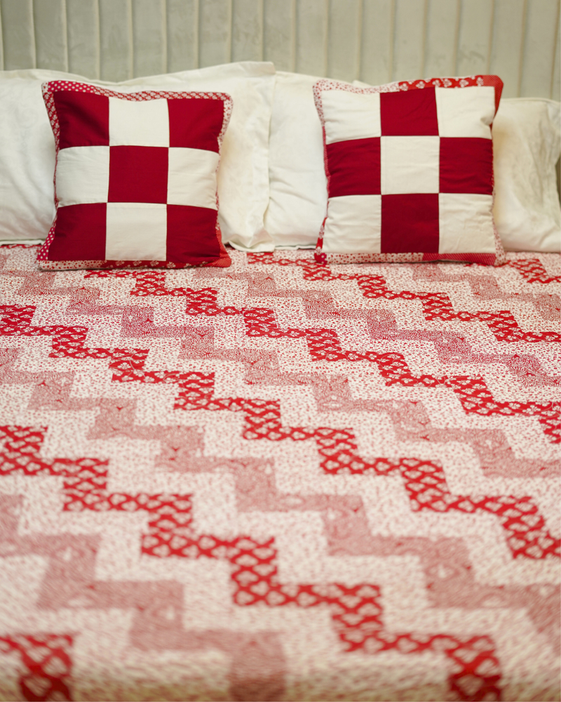 Cozy Red & White Chevron Quilted Bed Set with Shams