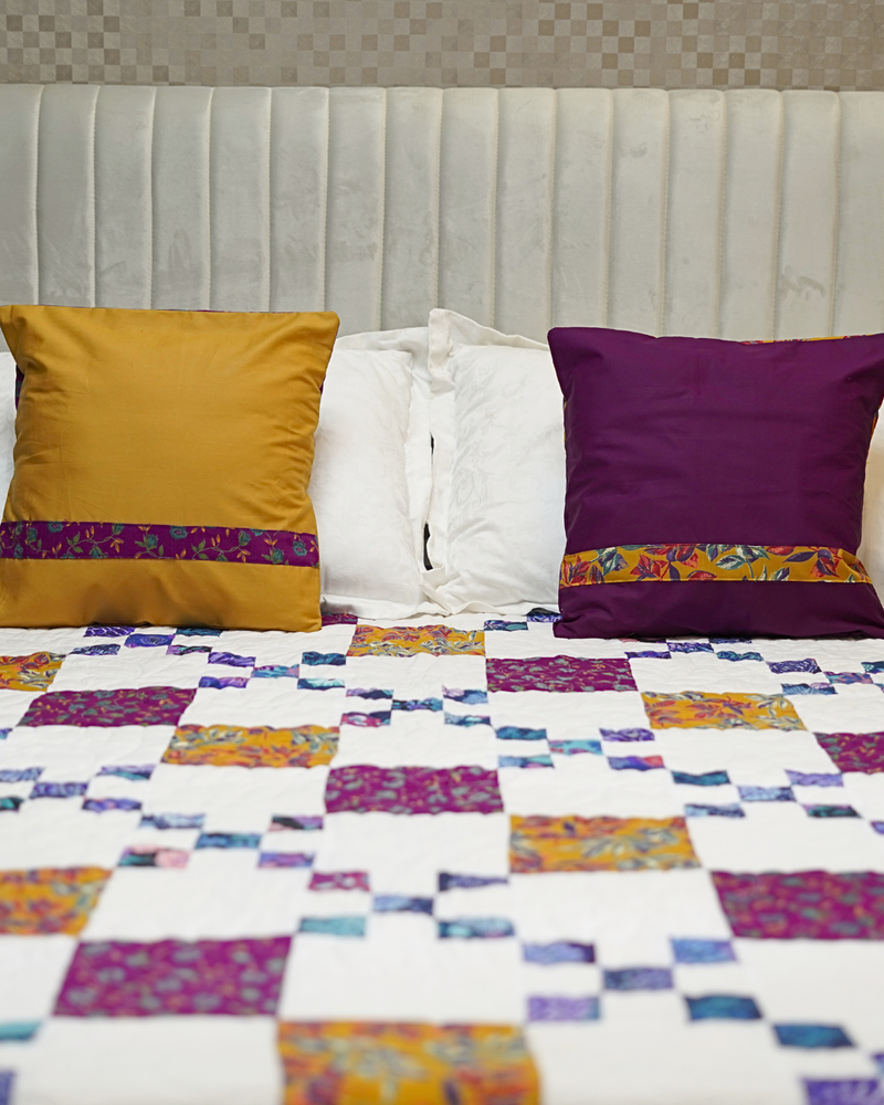 Modern Mosaic Patchwork Quilt Set with Shams