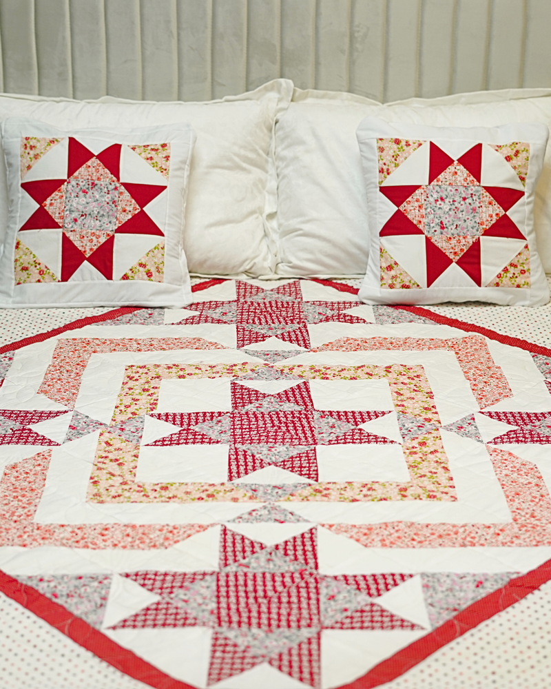 Red & White Star Quilt with Shams